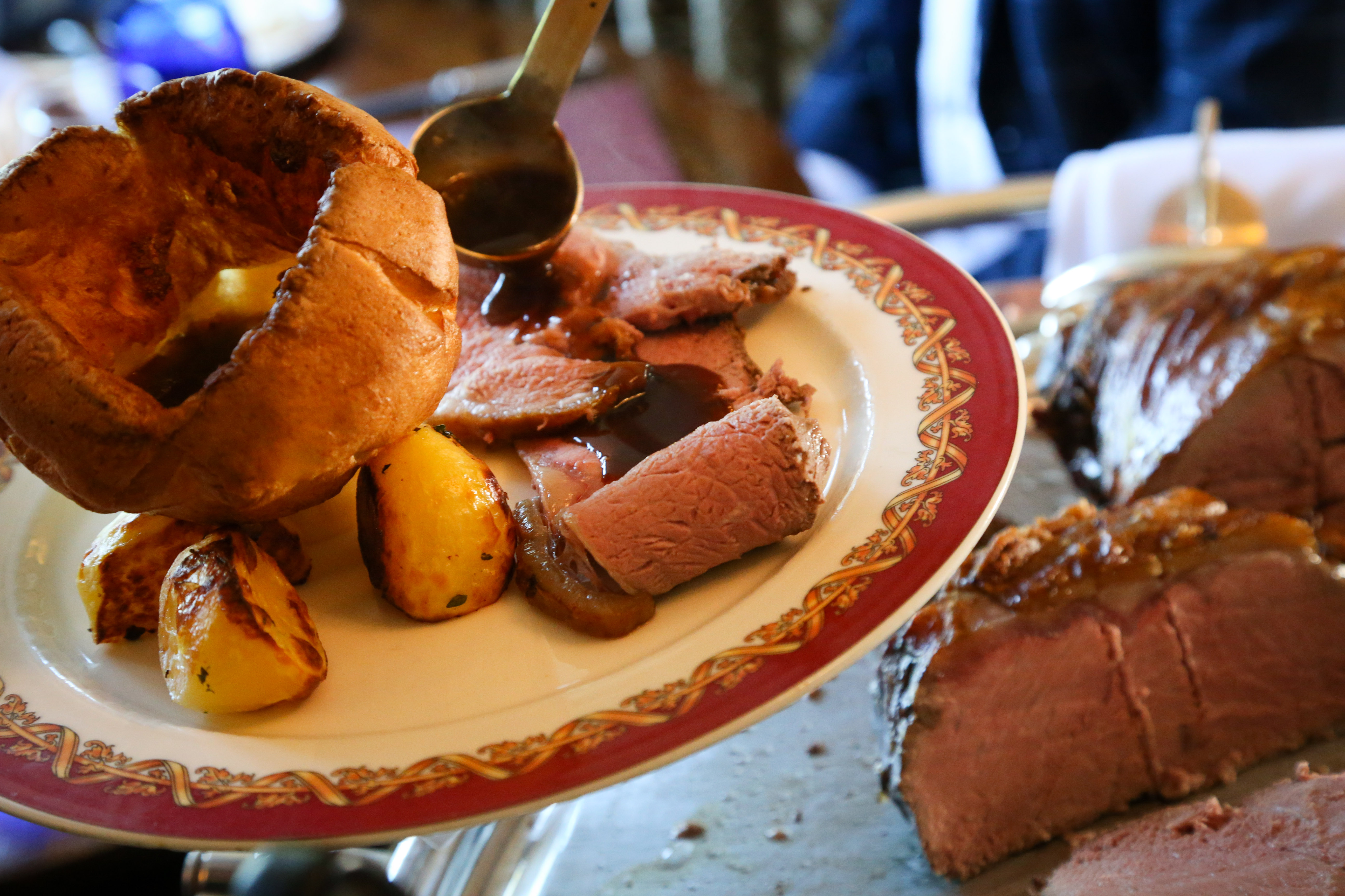 SUNDAY LUNCH IN THE OAK ROOM RESTAURANT FOR TWO